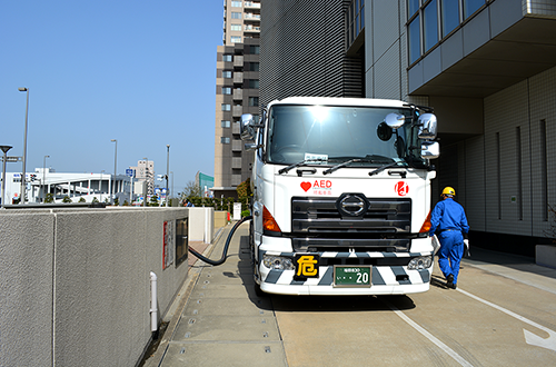 産業用卸（タンク給油）写真1